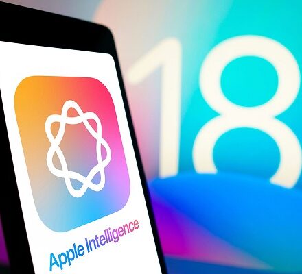 سيصل Apple Intelligence إلى iOS 18.3 الإثنين المقبل وسيتم تنشيطه تلقائيًا على أجهزة آيفون المتوافقة