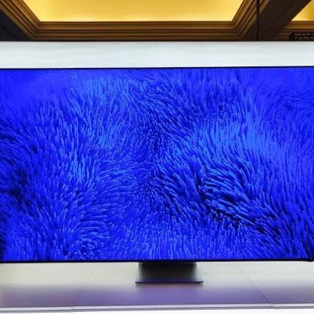 تلفاز Samsung RGB microLED الذكي يقدم تقنية الإضاءة الخلفية microLED لخفض التكلفة #CES2025