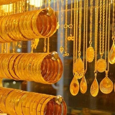 تشتري ولا لأ؟ سعر الذهب في مصر اليوم الخميس 2 يناير 2025 بعد آخر انخفاض في الأسواق ومحلات الصاغة