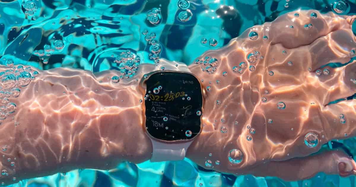How to Use Water Lock on Apple Watch: A Complete Guide