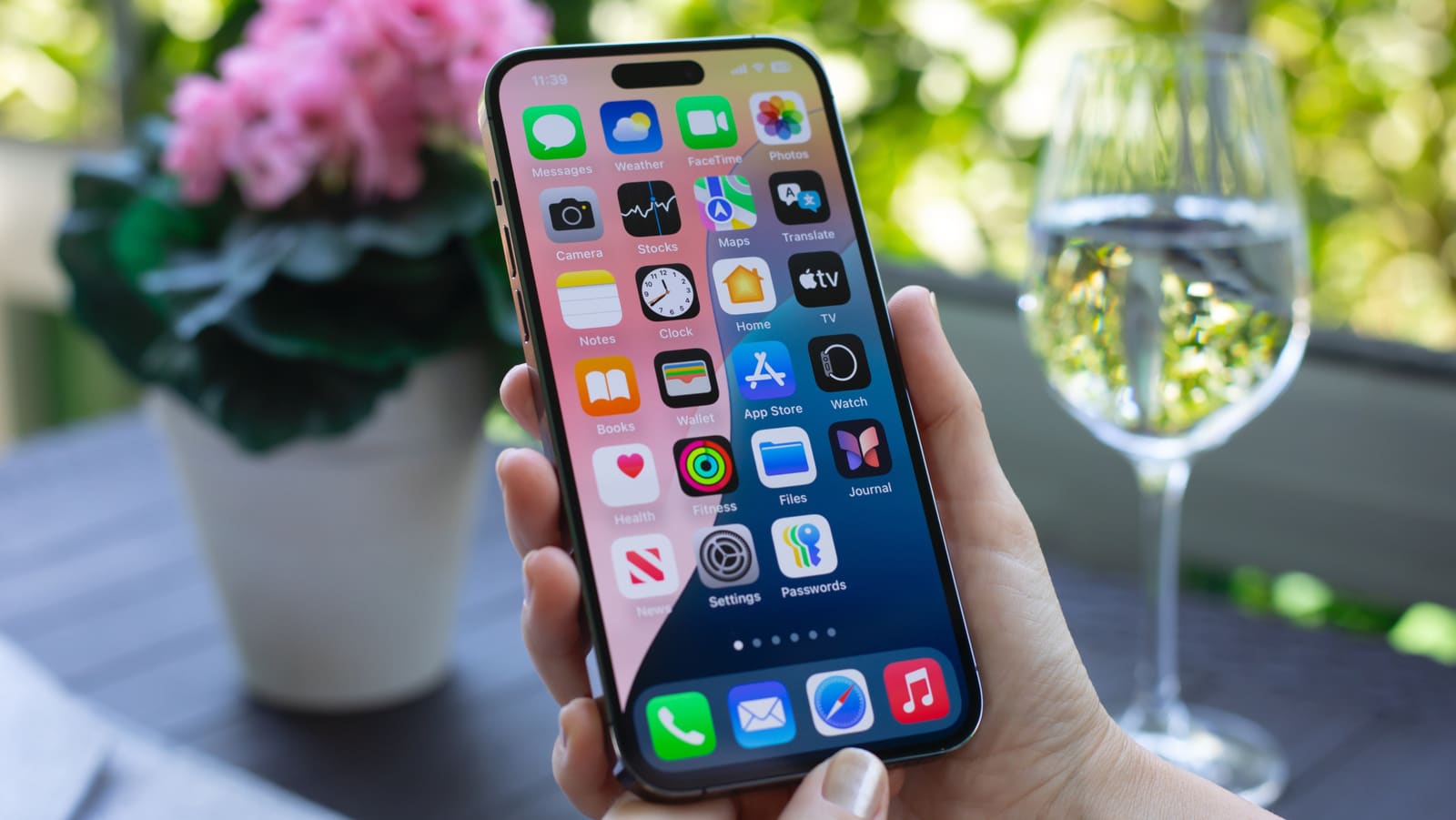 How to Clear Your iPhone Cache (And Why You Should)