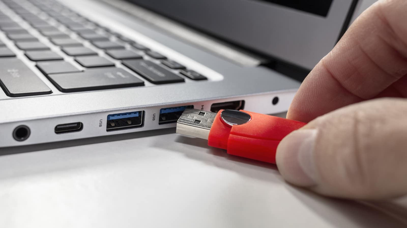 How Many Devices Can You Plug Into One USB Port?