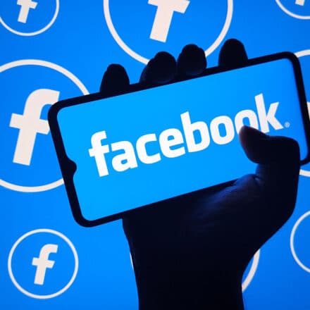Meta Wants Facebook AI To View All The Photos In Your Camera Roll