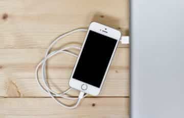 iPhone Not Connecting to a Portable Monitor? Here’s the Fix.