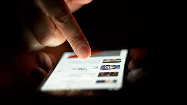 How to Stop Doomscrolling in 2026 with Hard App Limits