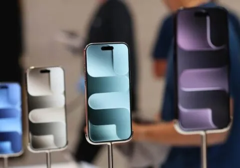 A Chinese Modder Fixed The iPhone Air’s Biggest Problem