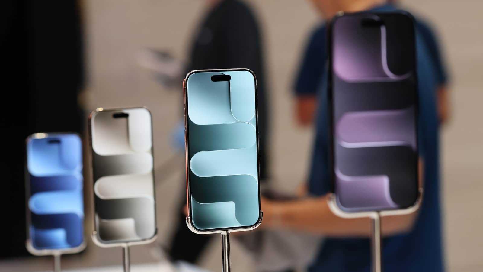 A Chinese Modder Fixed The iPhone Air’s Biggest Problem