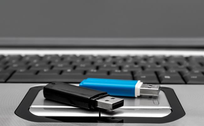 USB Flash Drive Lifespan: Why They Fail and How to Make Them Last Longer