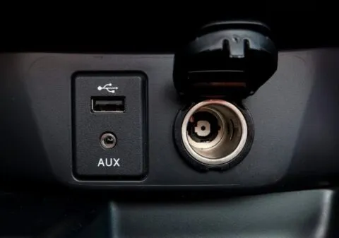 5 Reasons Your Car's USB Port Might Not Be Working (And How To Fix It)