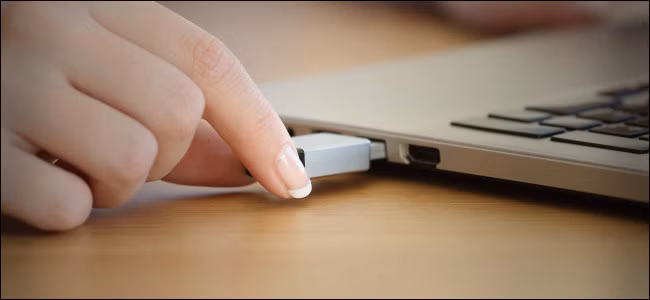 Safely Removing USB Drives on Windows: Why It’s No Longer Mandatory (And When It Still Matters)