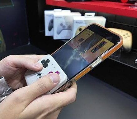 This Clever Game Boy Mod Turns the Classic Handheld Into a Drone Controller