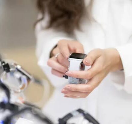 How Much Have Smartwatch Prices Risen Since 2016? Apple, Samsung, Garmin, and Pebble Compared